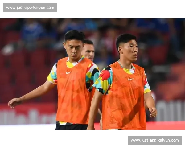 国足东亚杯开启换血新征程！4231 战术革新 + 00 后挑大梁，保级底线暗藏战术试验