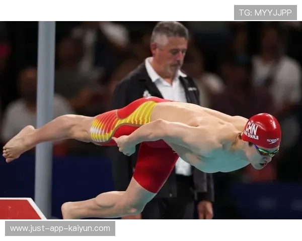 潘展乐陷入低谷期：世界排名跌出前十，世锦赛冲冠面临巨大挑战